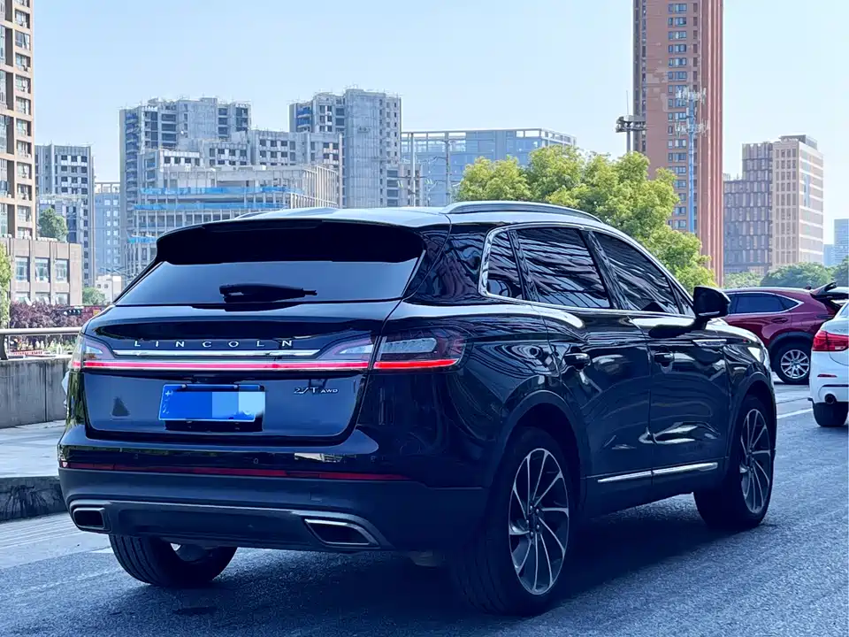 Lincoln Navigator