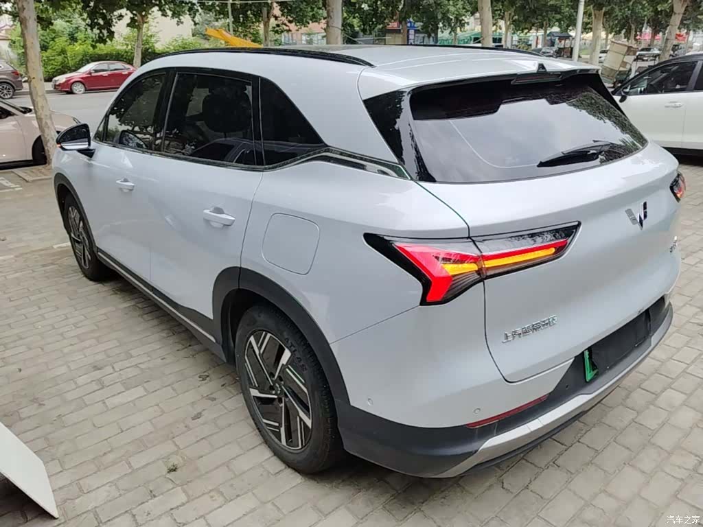 Wuling Starlight, 2025 все фото