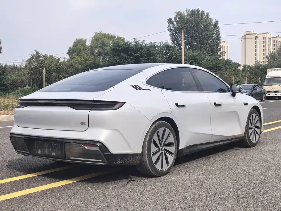 Geely Galaxy Galaxy E8