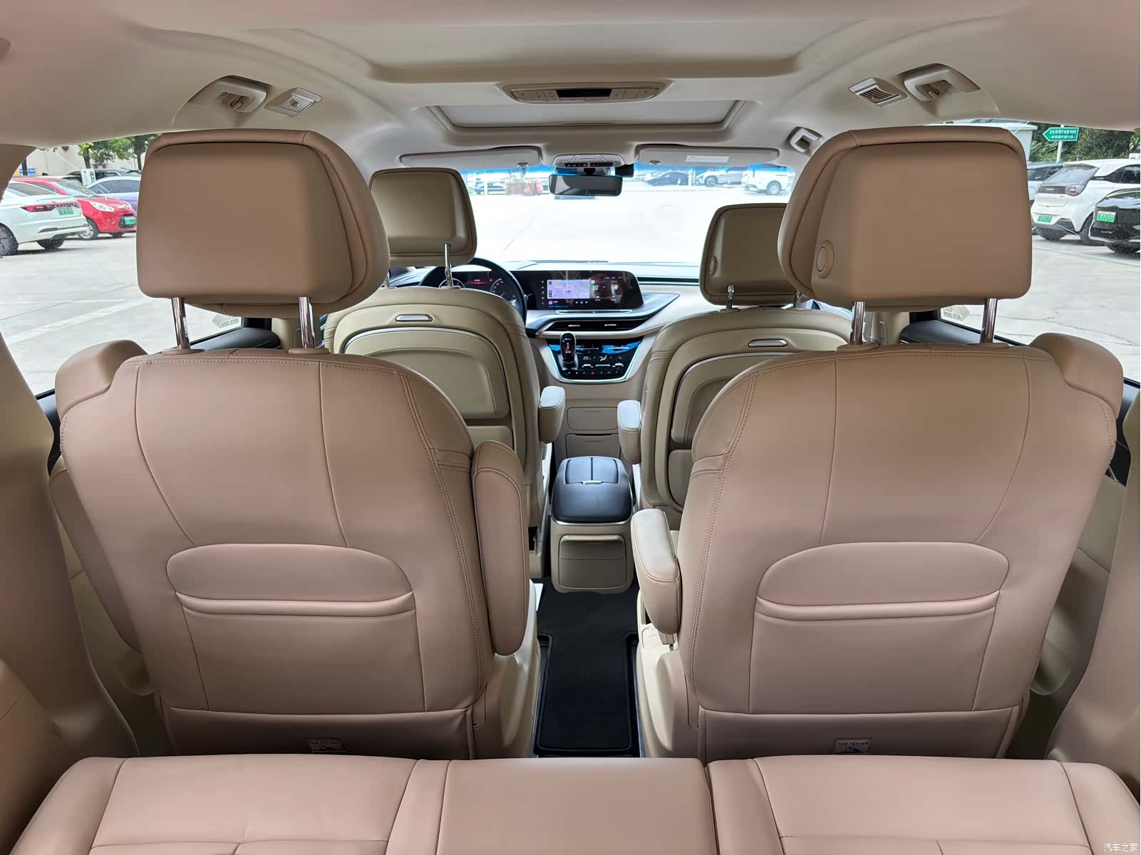 Buick GL8, 2022 11