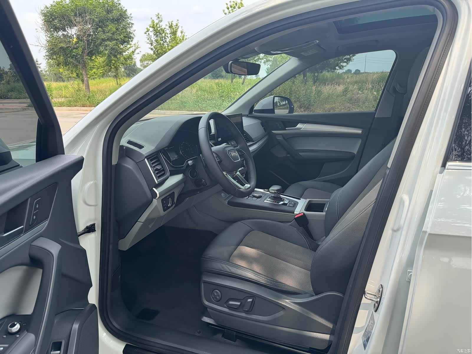 Audi Q5L, 2021 4