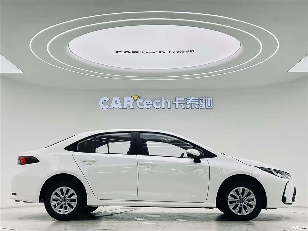 Toyota Corolla, 2024 4