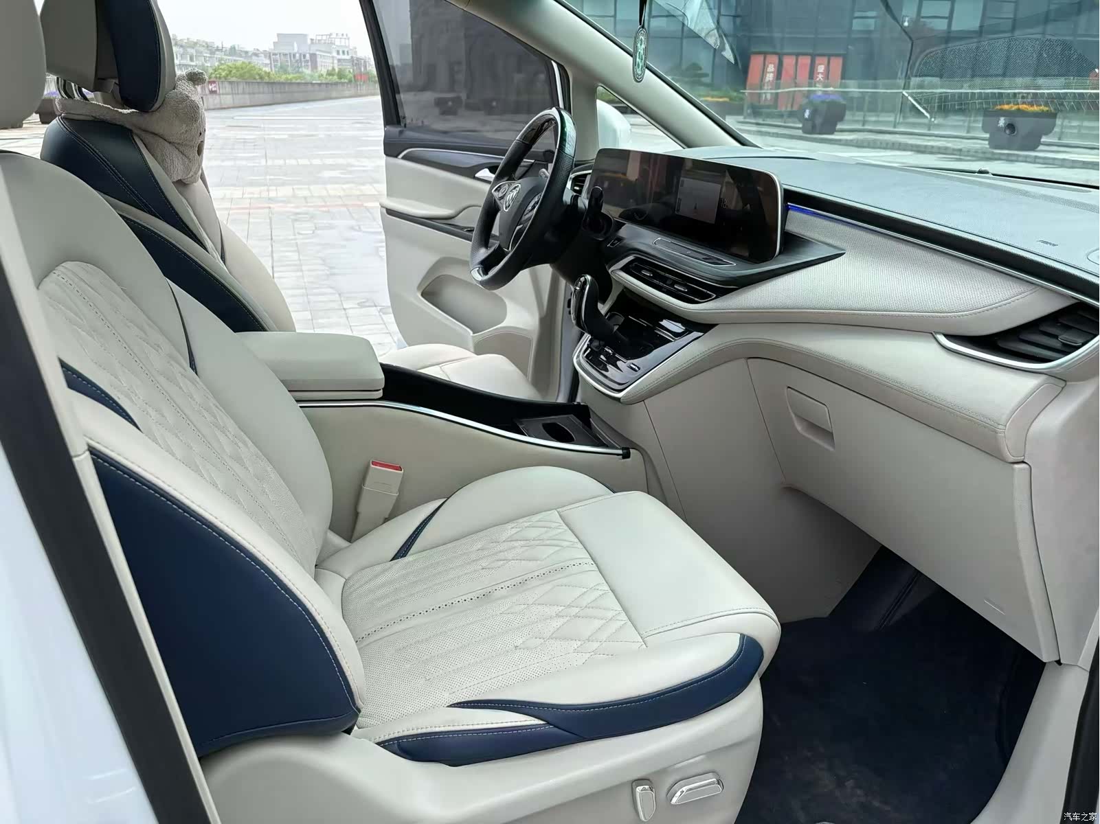 Buick GL8, 2023 8