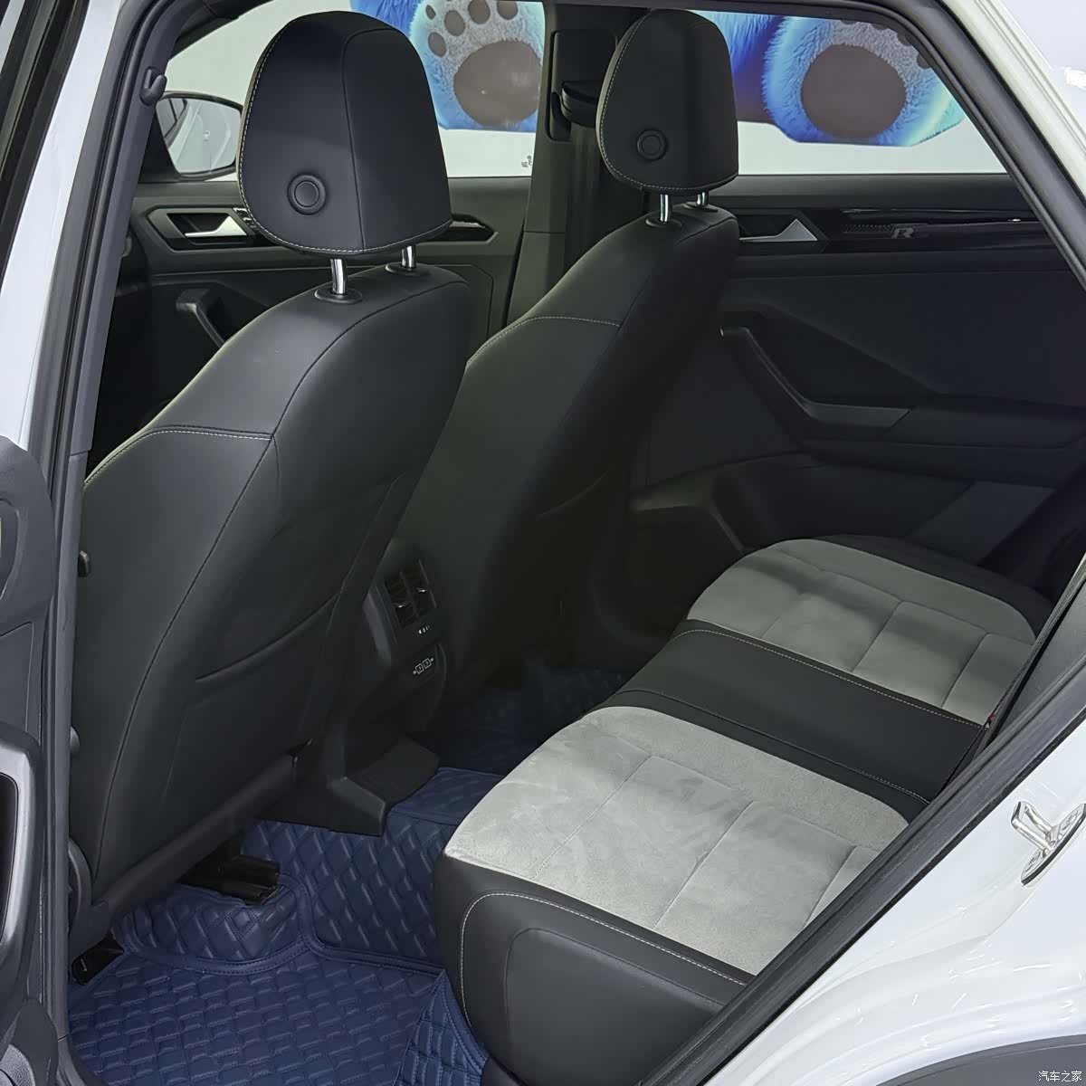 Volkswagen T-ROC, 2022 8