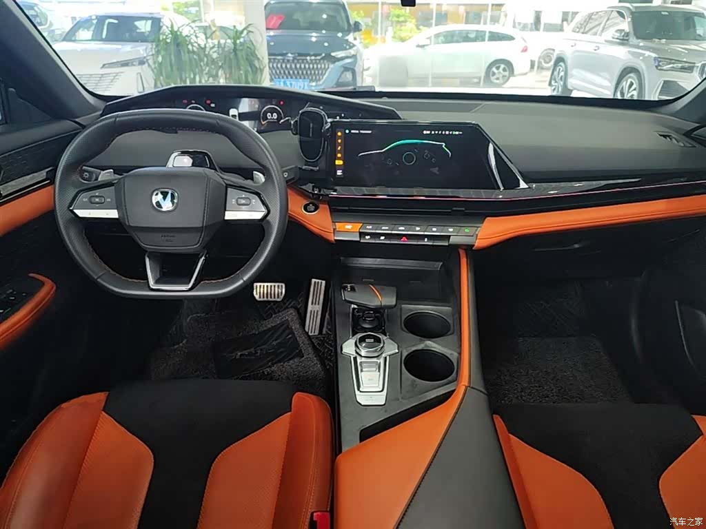 Changan UNI-V, 2023 6