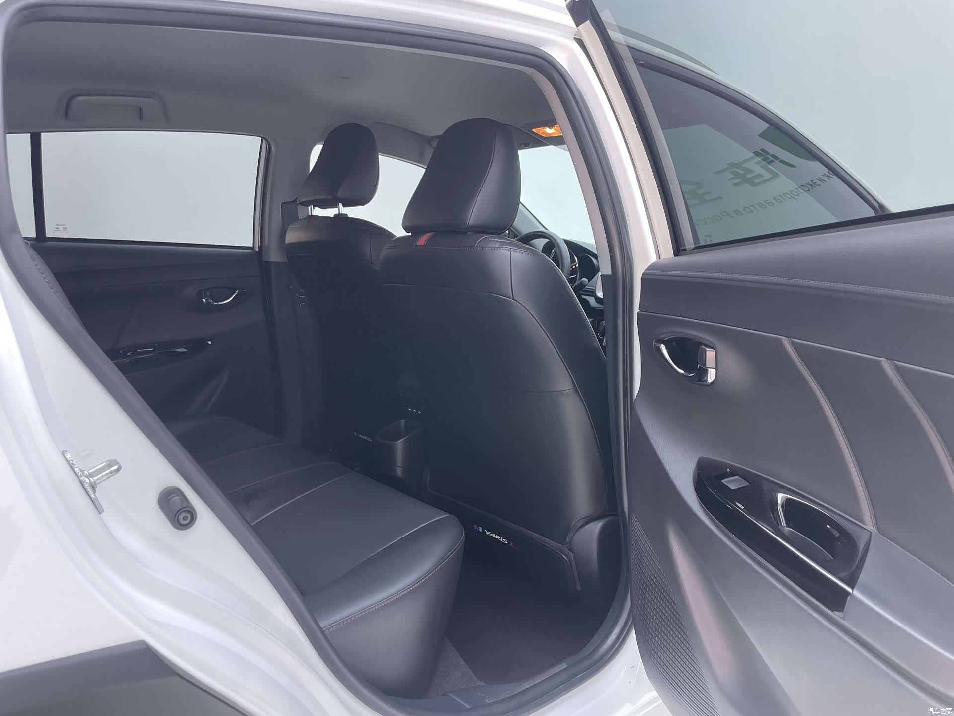 Toyota YARiS L, 2023 11