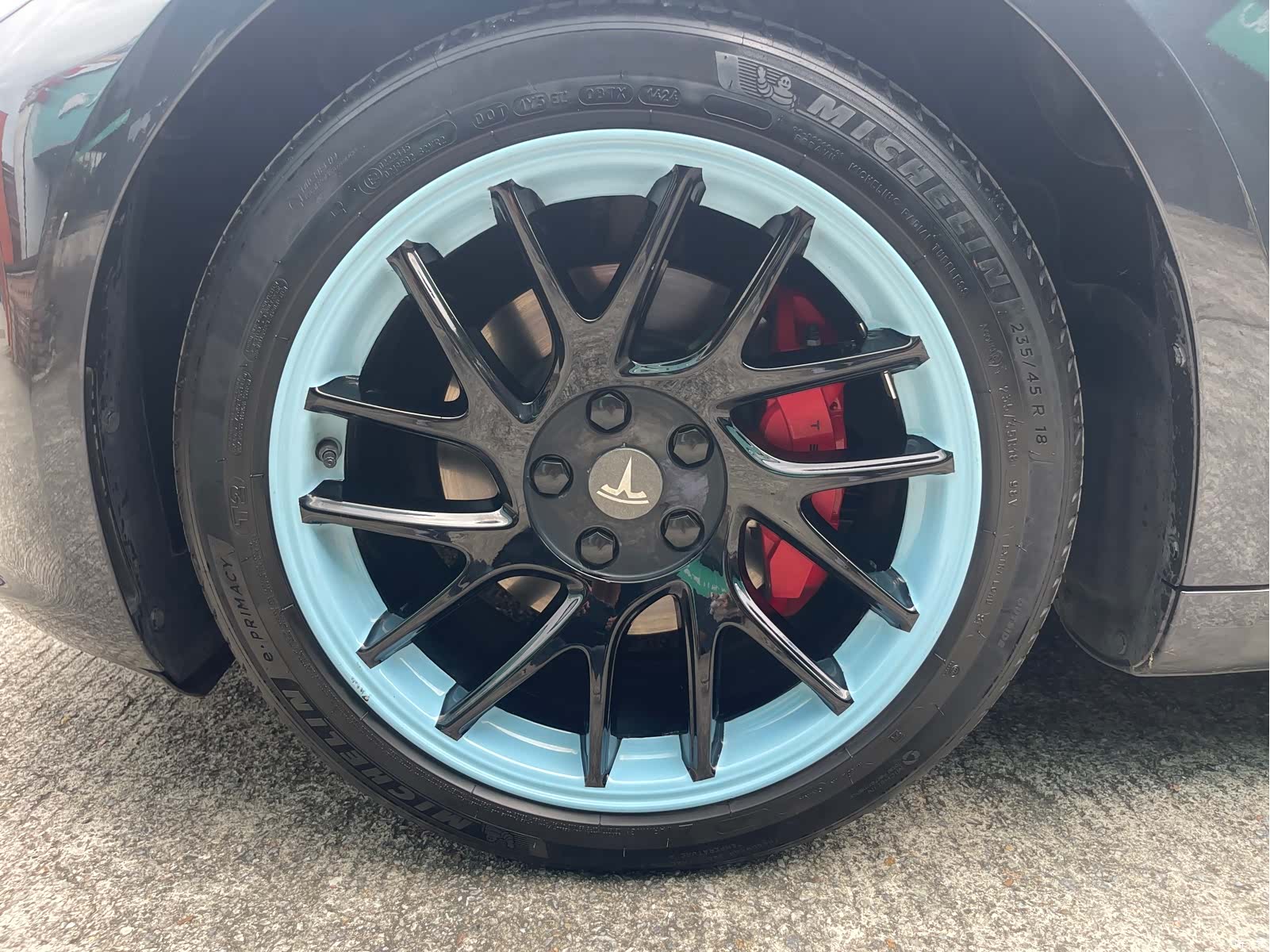Tesla Model 3, 2024 12
