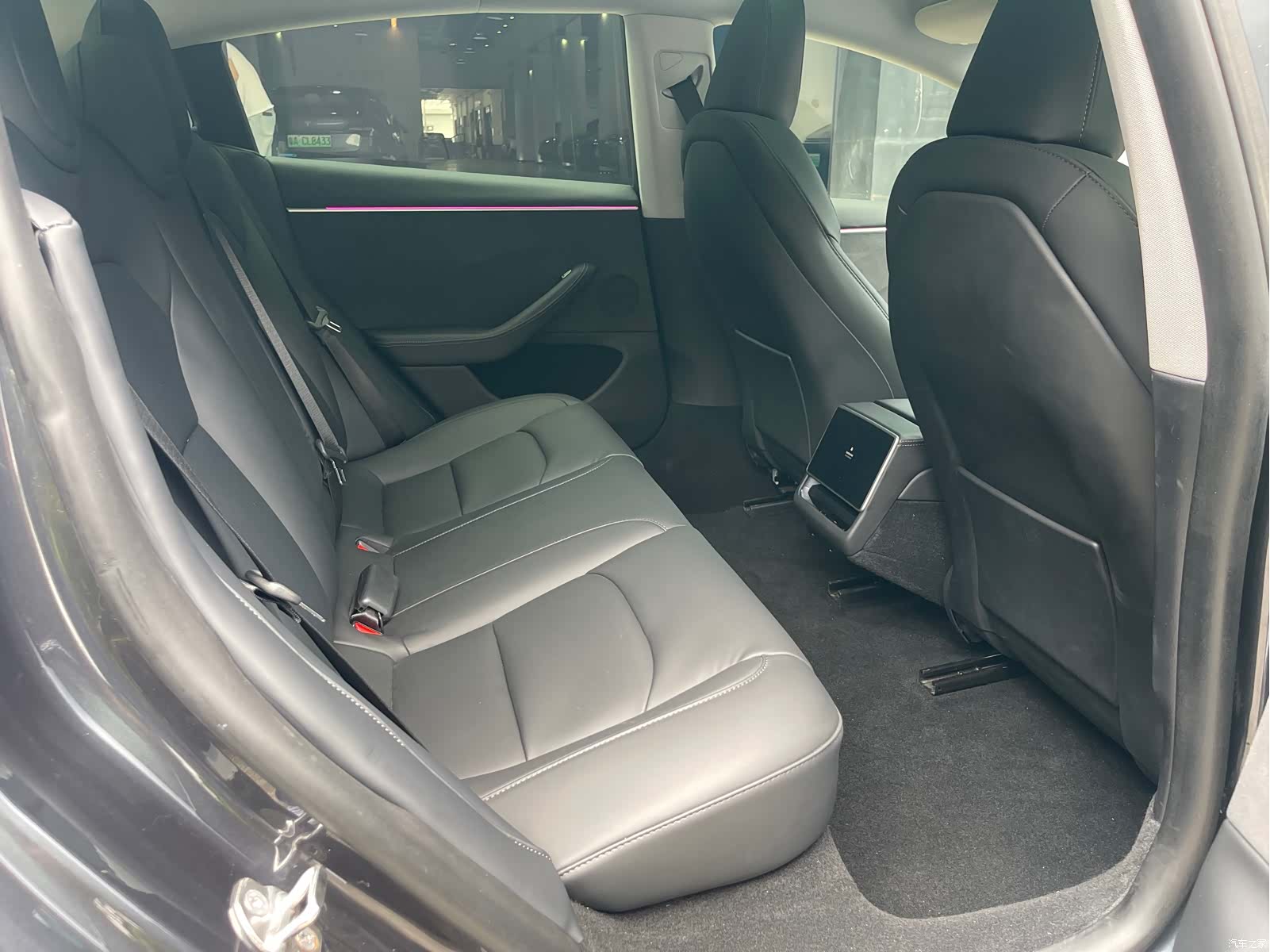 Tesla Model 3, 2024 10