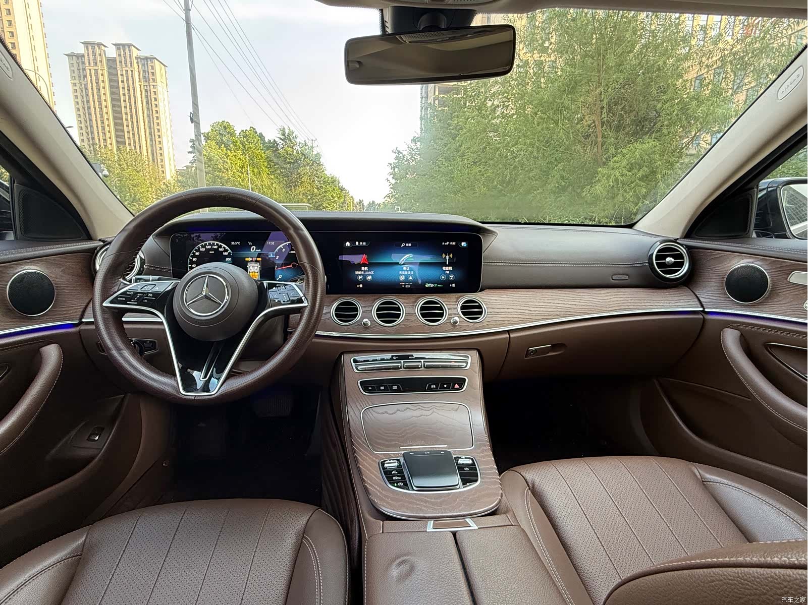 Mercedes-Benz E-Class, 2021 12