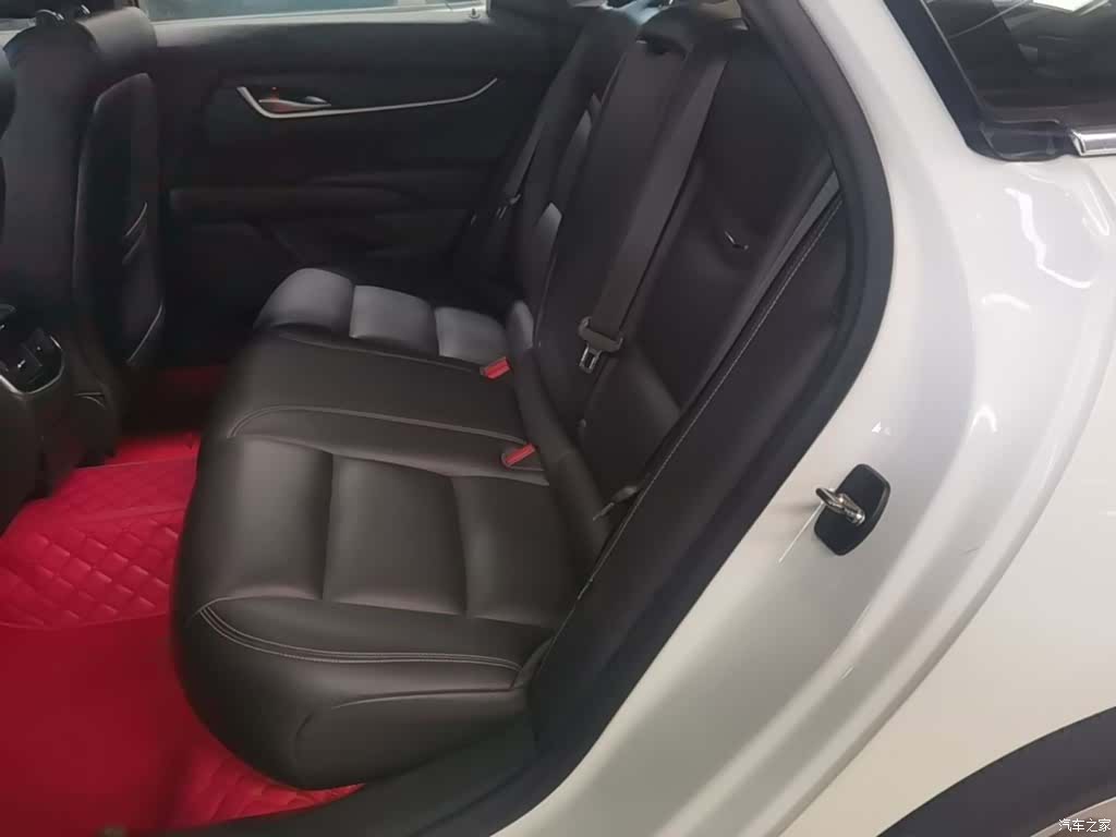 Cadillac XTS, 2018 17