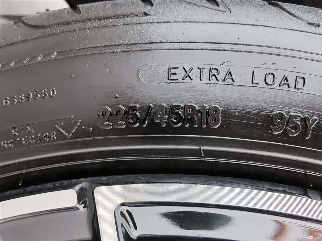 Mercedes-Benz C-Class, 2022 24