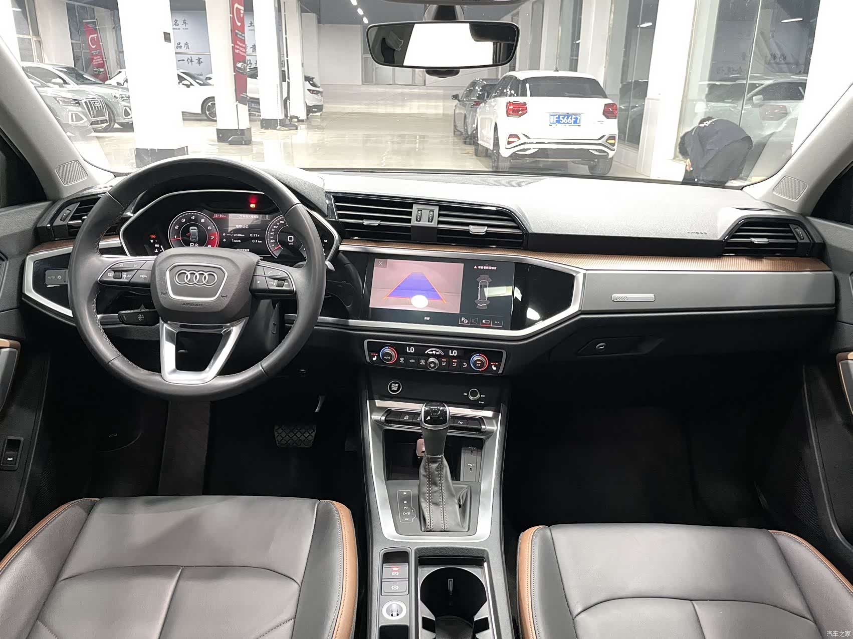 Audi Q3, 2022 9