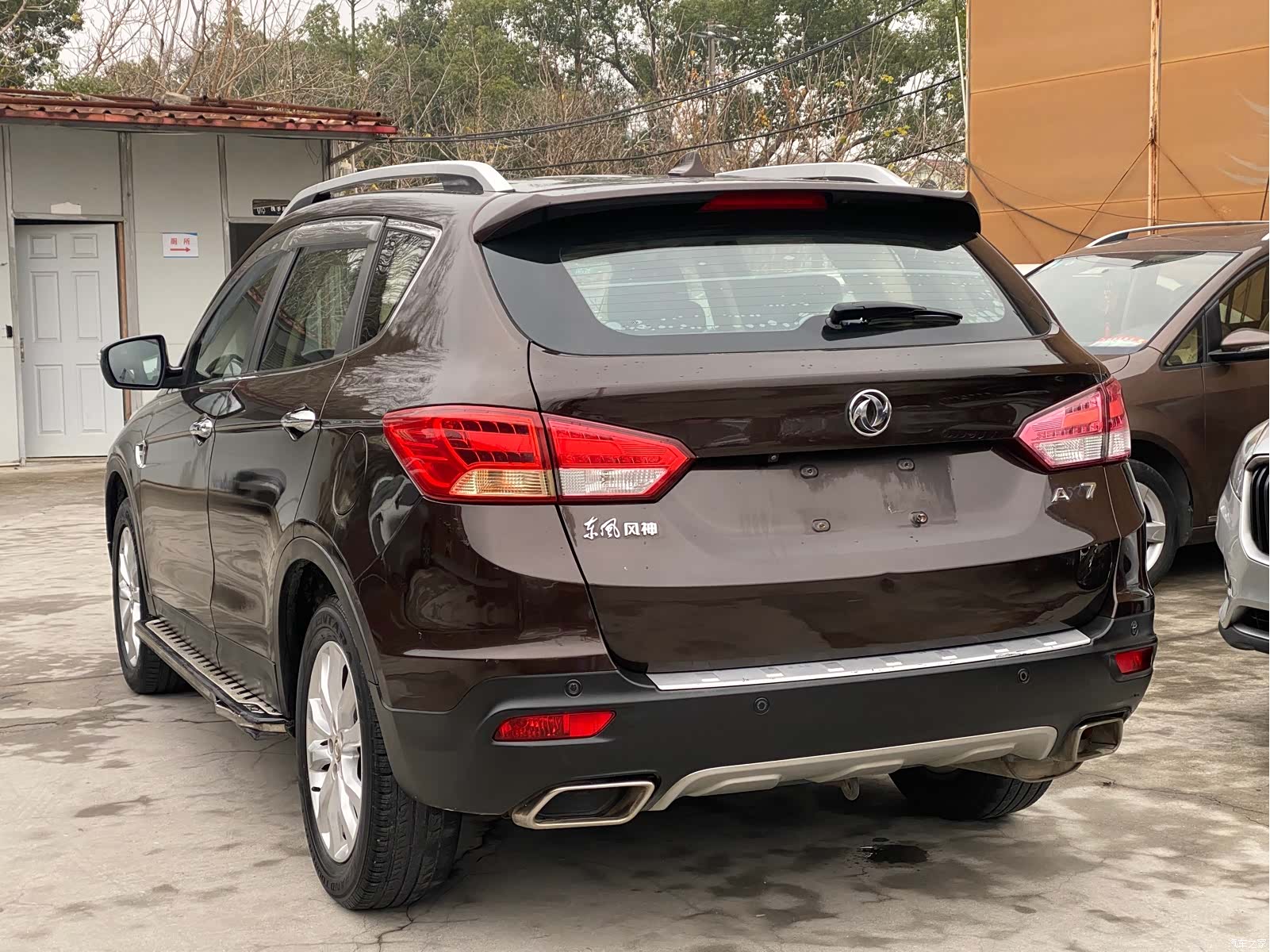 DongFeng AX7, 2016 16