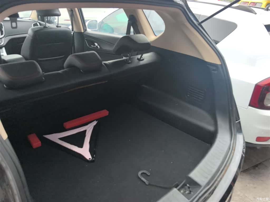 Wuling 560, 2017 19