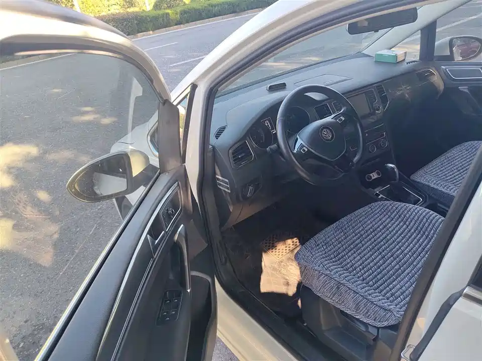 Volkswagen Golf*Jiayu