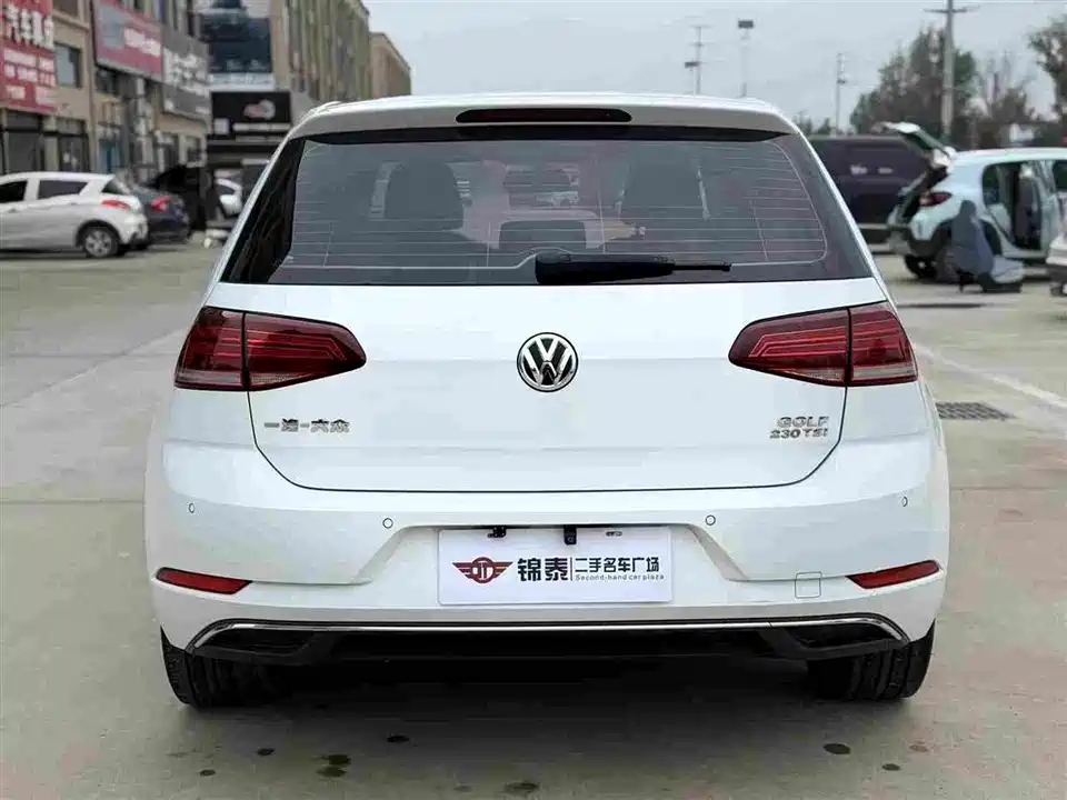 Volkswagen golf
