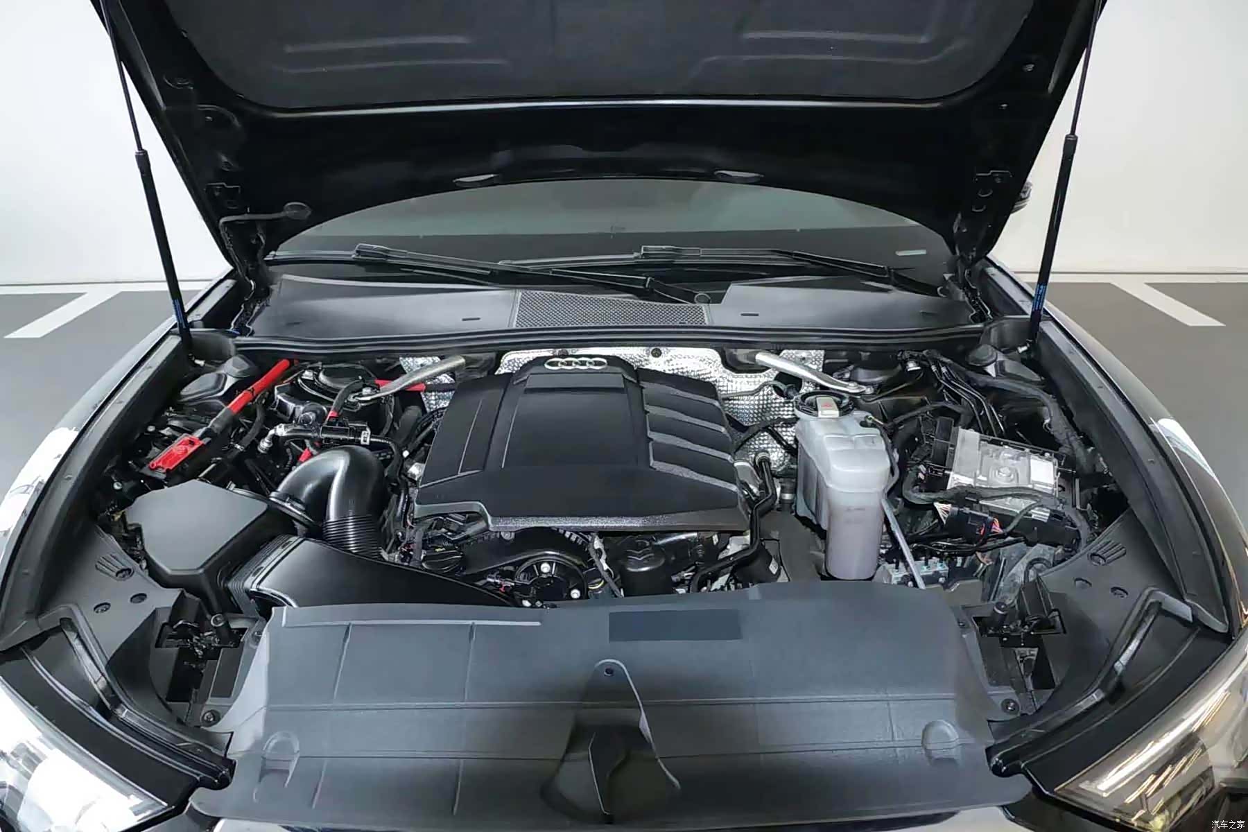 Audi A6L, 2020 9