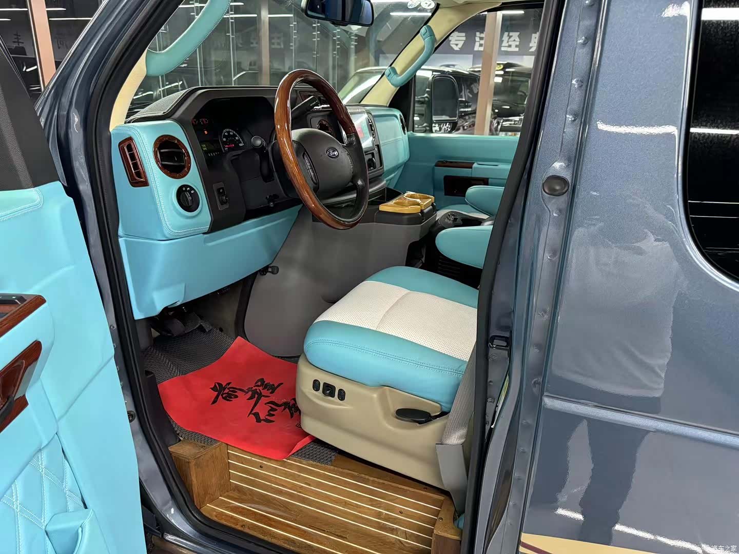 Ford E350, 2015 4