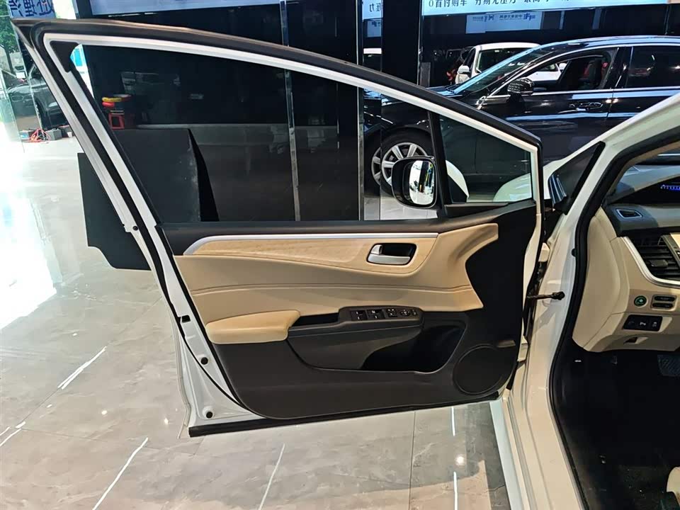 Honda Jade