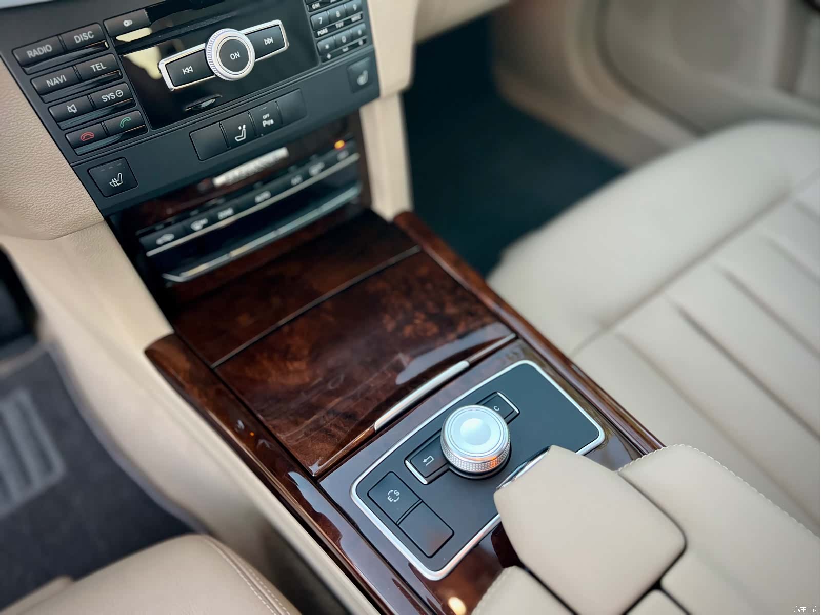 Mercedes-Benz E-Class, 2012 16