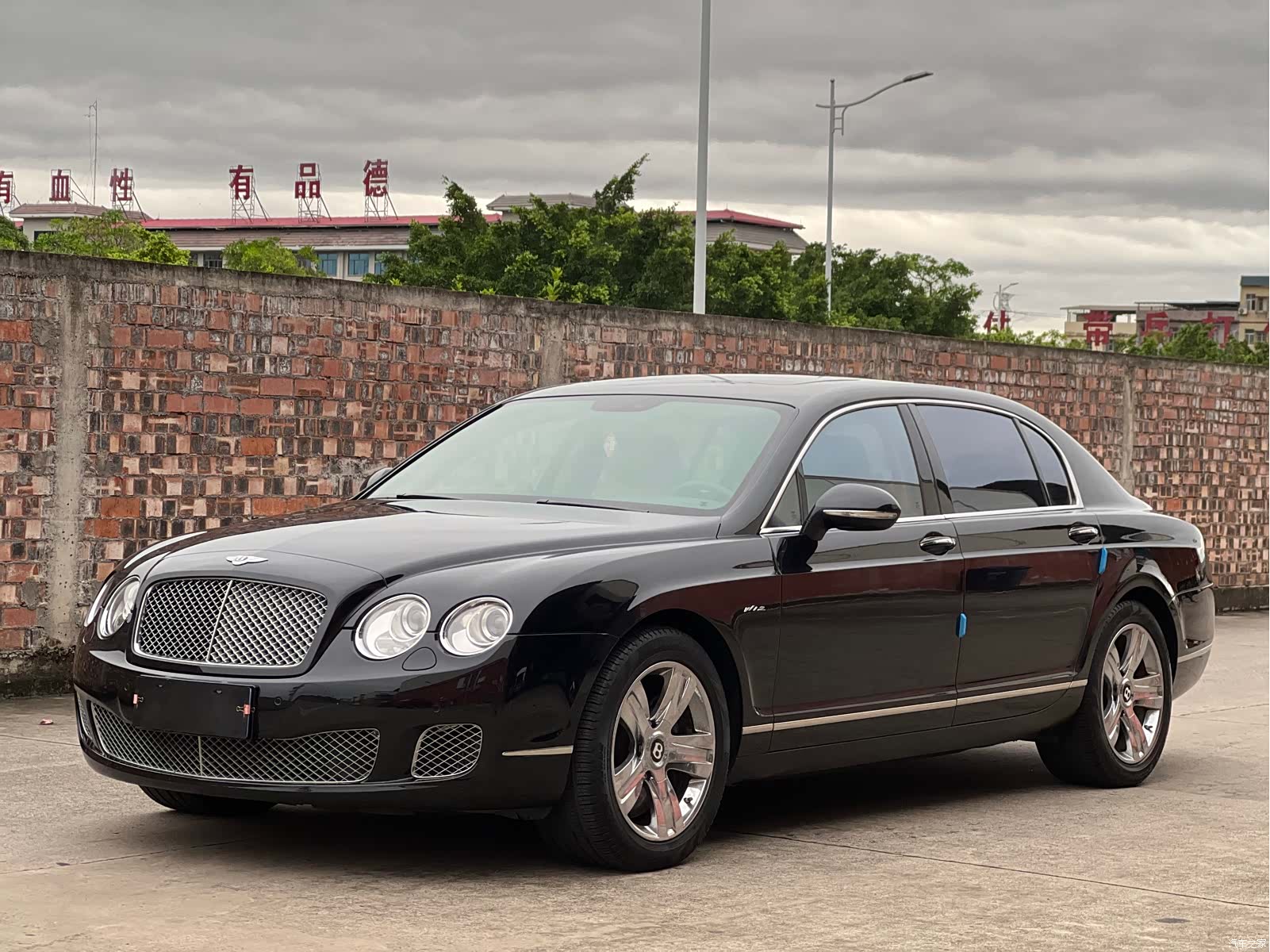 Bentley Flying Spur, 2013 1