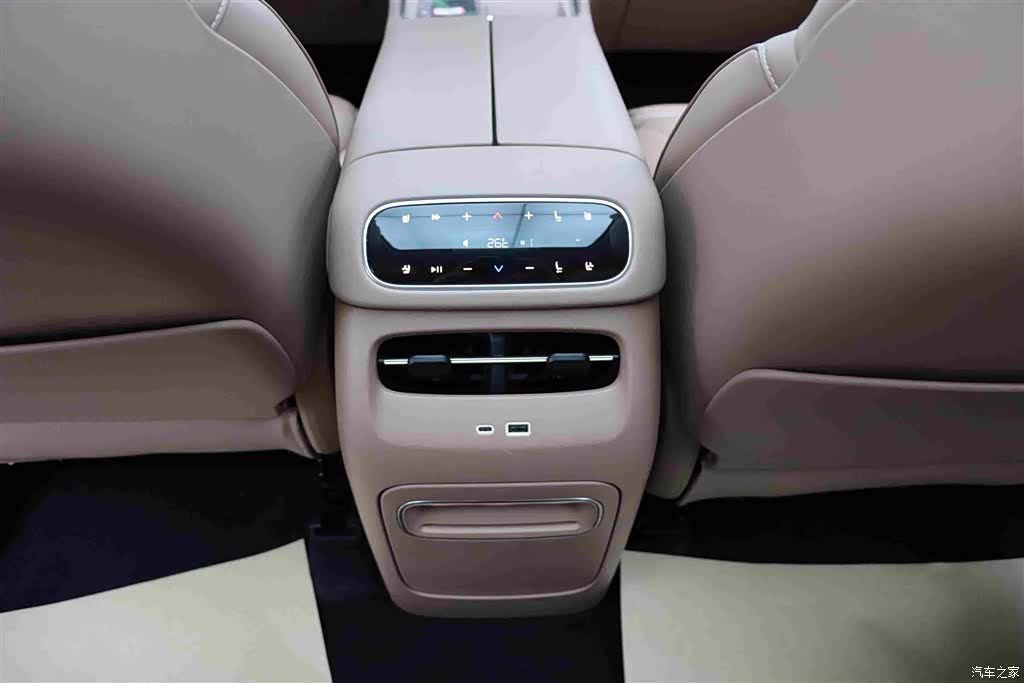 Leapmotor C11, 2025 20
