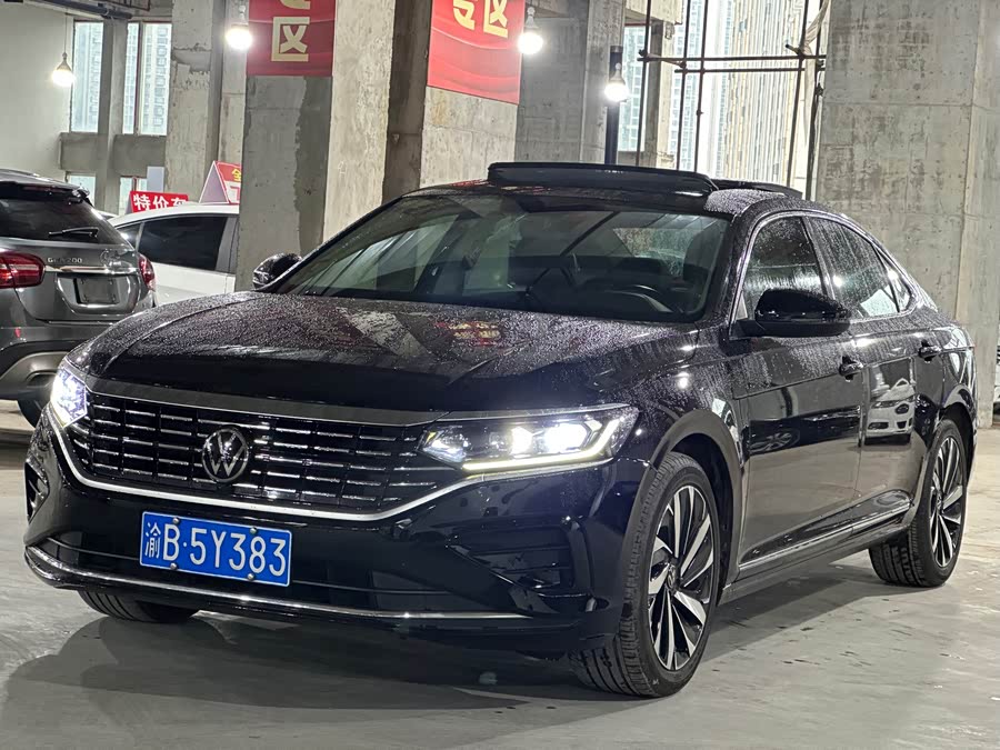Volkswagen Passat 2022, фото 1