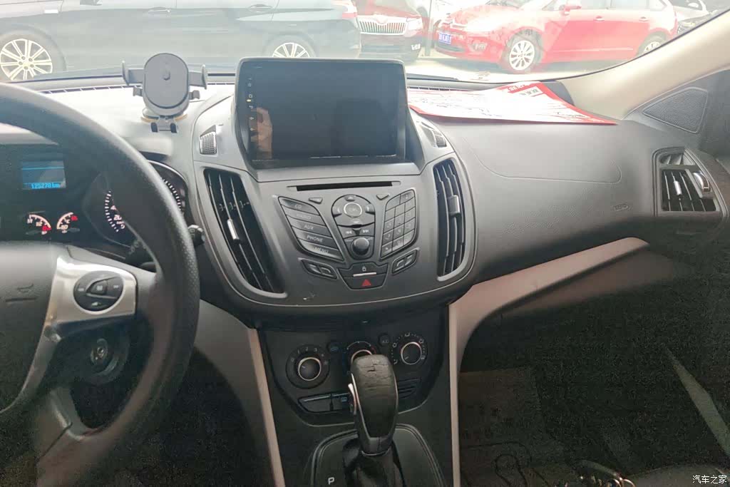 Ford Kuga, 2014 13
