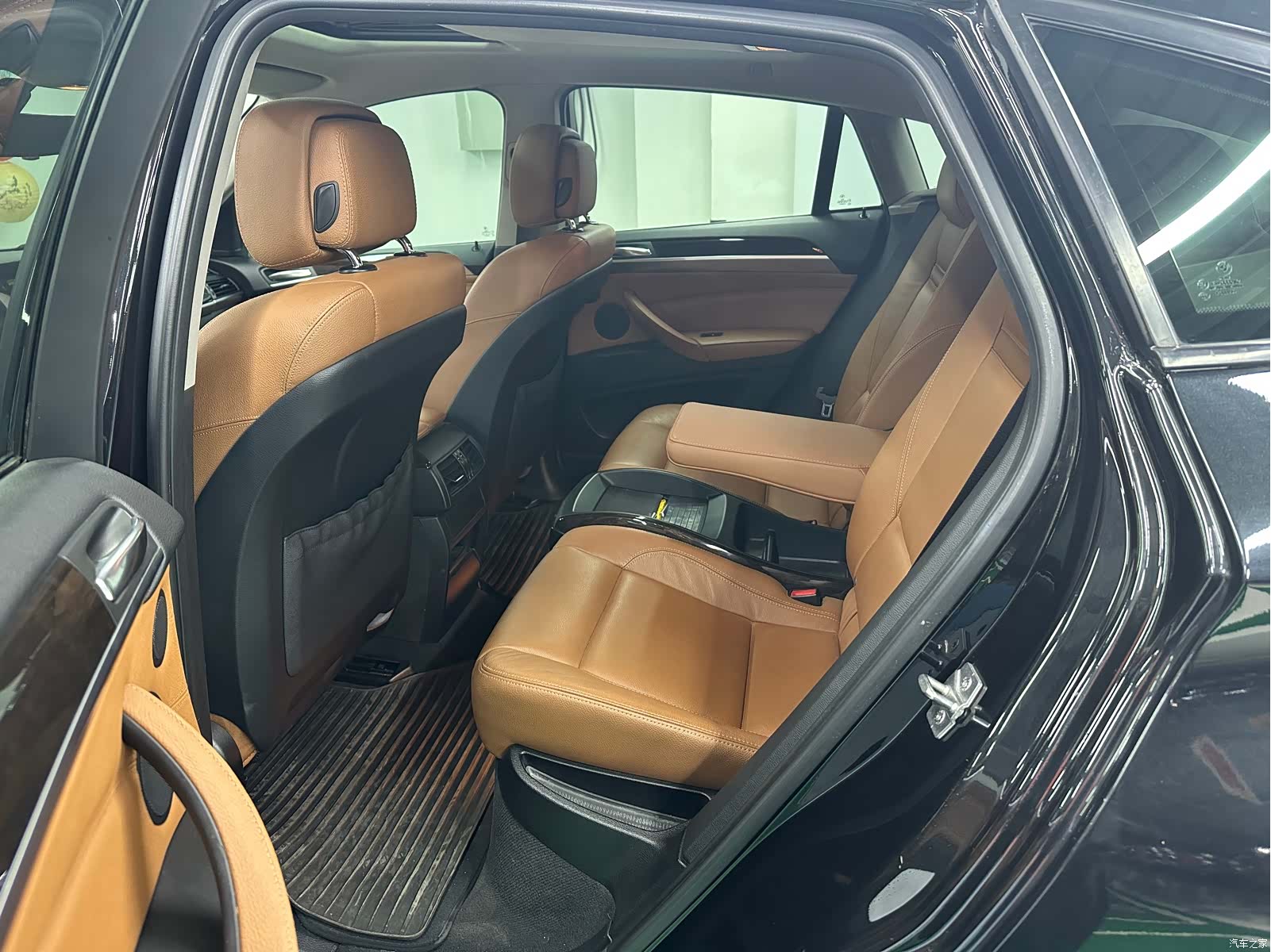 BMW X6, 2013 9