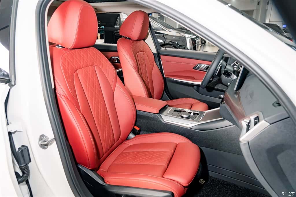 BMW 3 Series, 2025 21