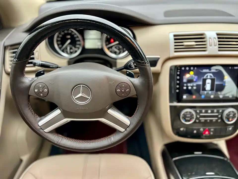 Mercedes-Benz R-class
