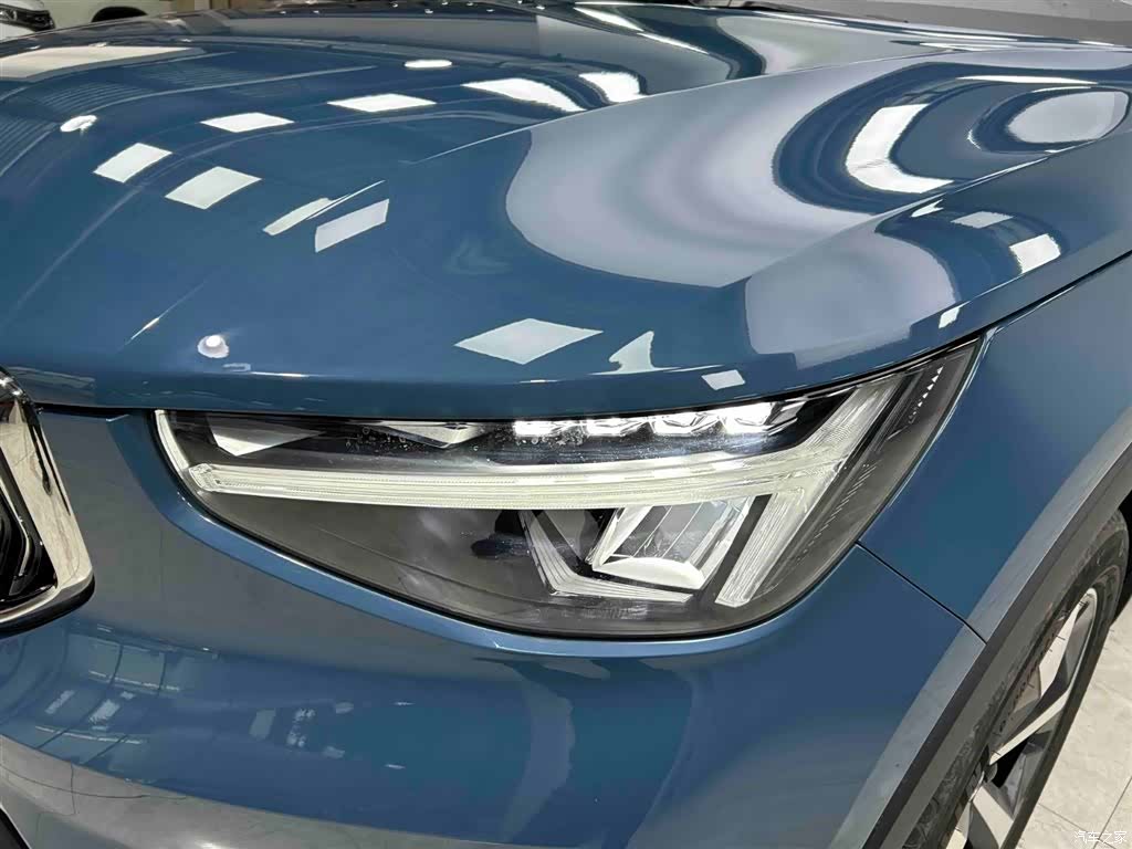 Volvo XC40, 2023 18