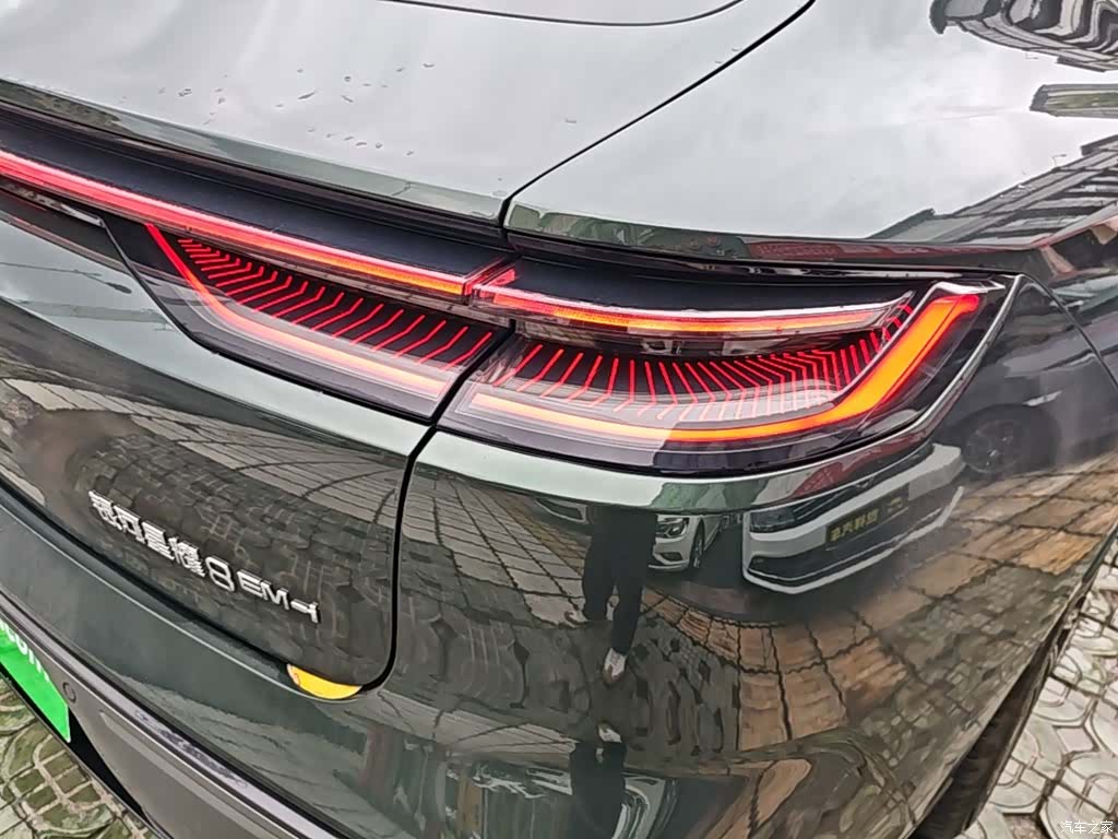 Geely 8, 2025 8
