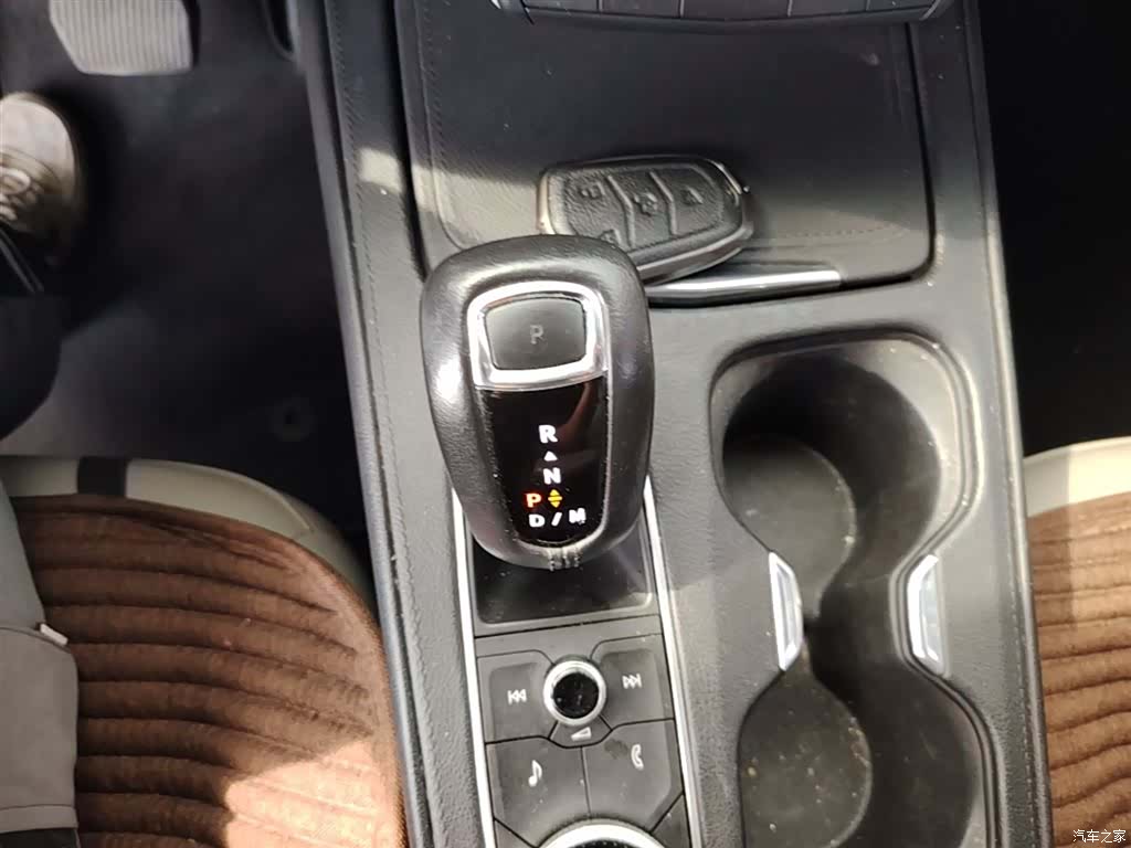 Cadillac XT4, 2019 14