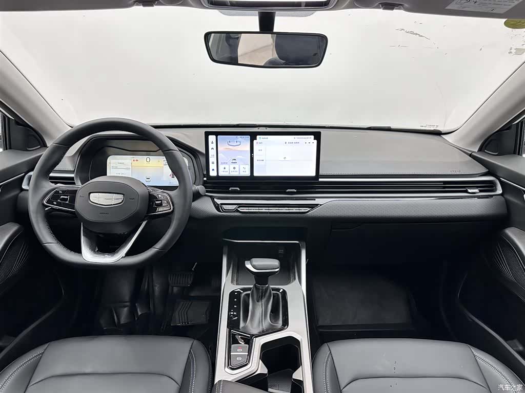 Geely Emgrand, 2026 8