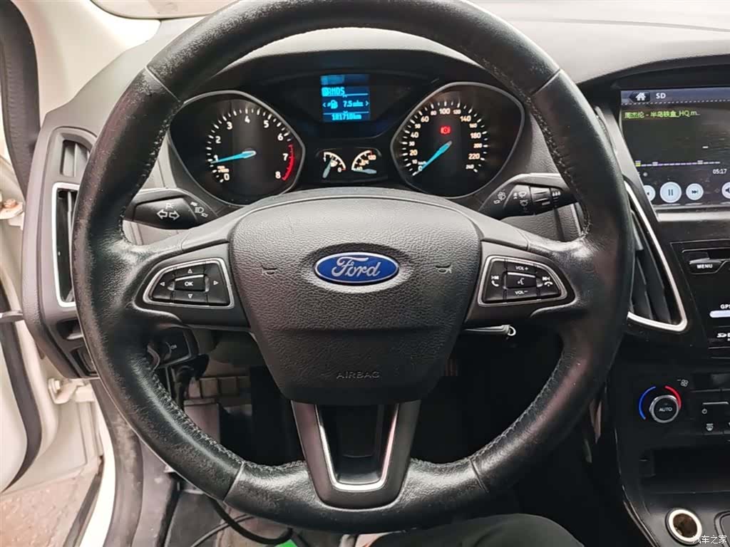 Ford Focus, 2016 11