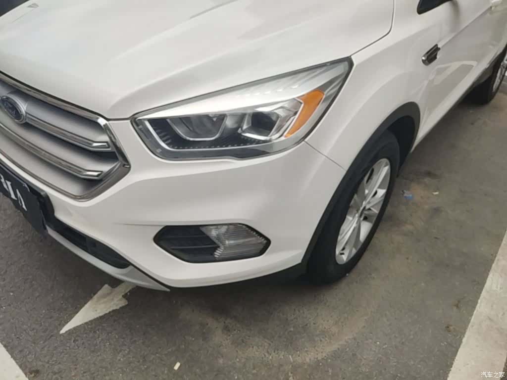 Ford Kuga, 2018 18