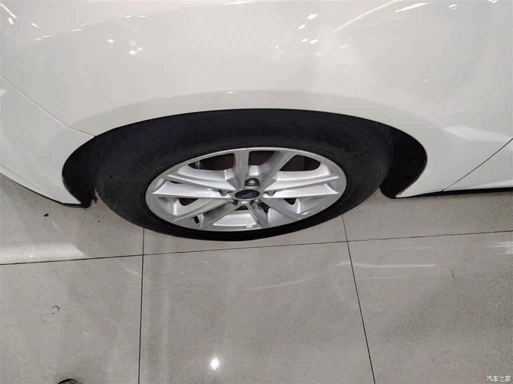 Ford Focus, 2018 25