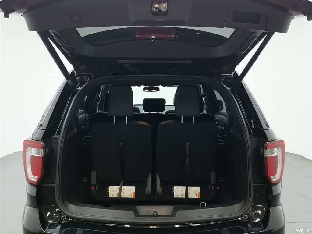 Ford Explorer, 2018 16
