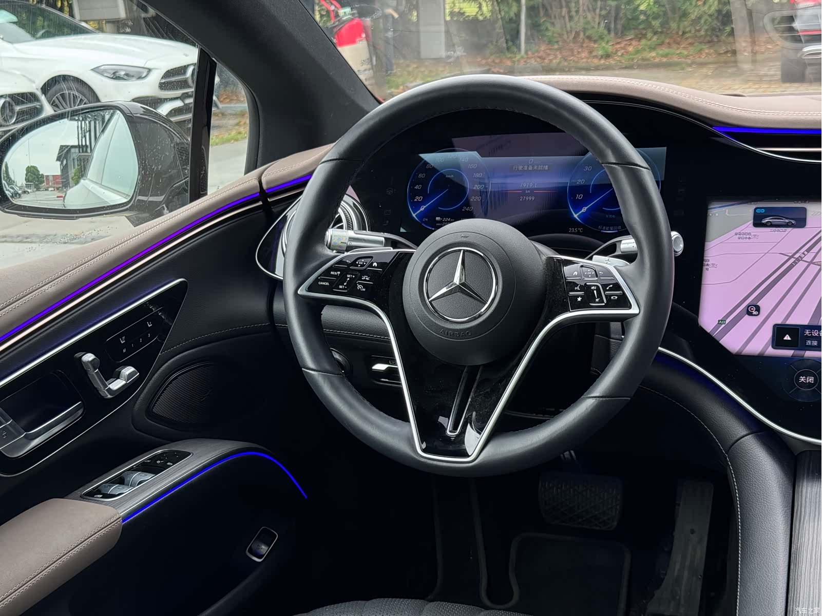Mercedes-Benz EQS, 2024 9