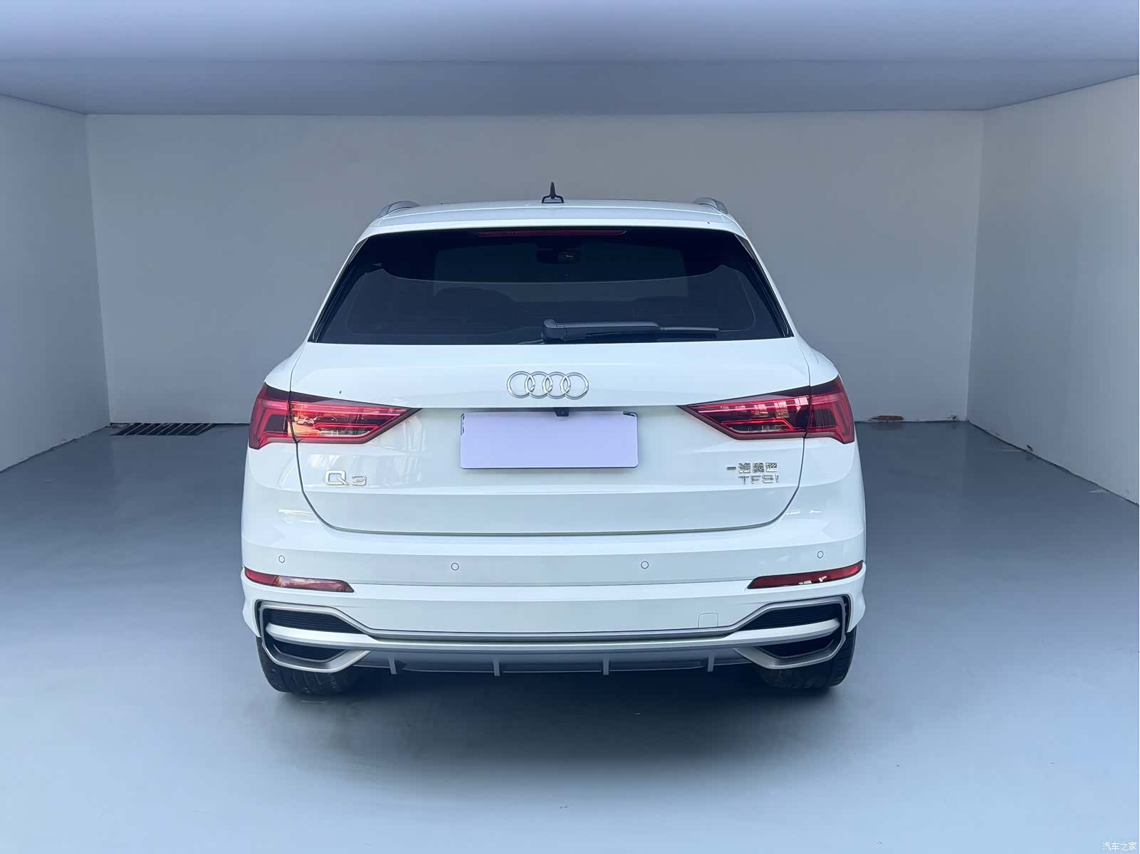 Audi Q3, 2022 все фото