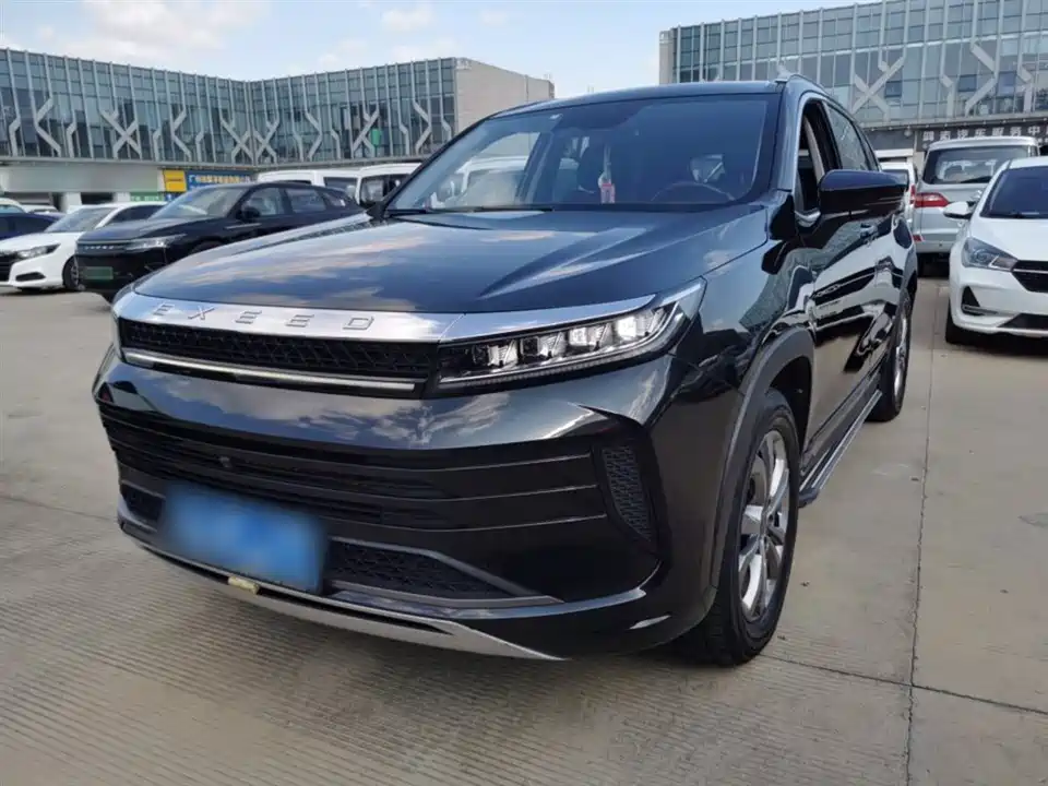 Exeed Chasing the wind