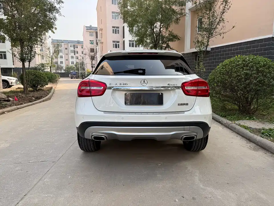 Mercedes-Benz GLA