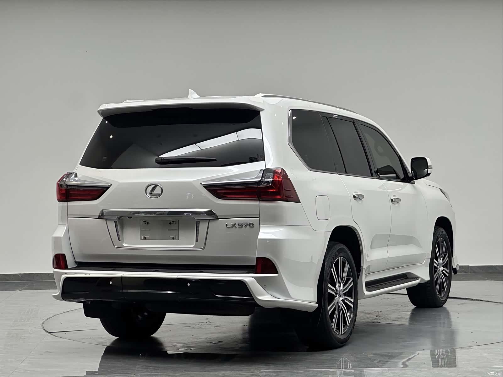 Lexus LX, 2019 6