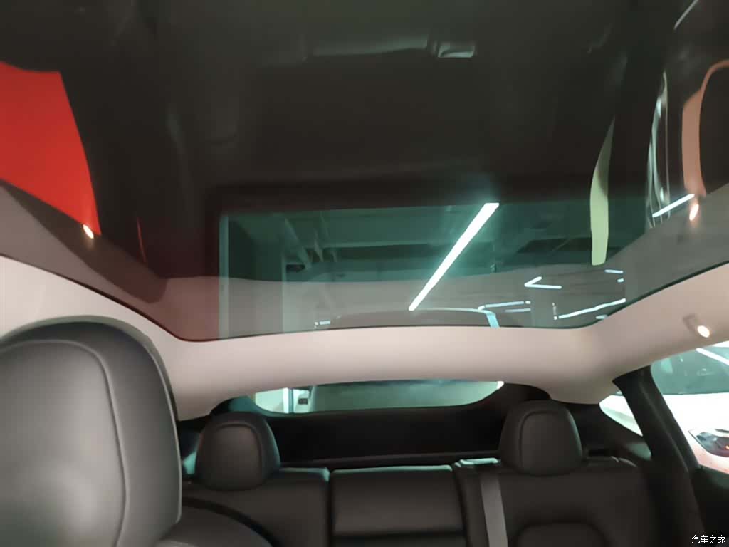 Tesla Model Y, 2022 18