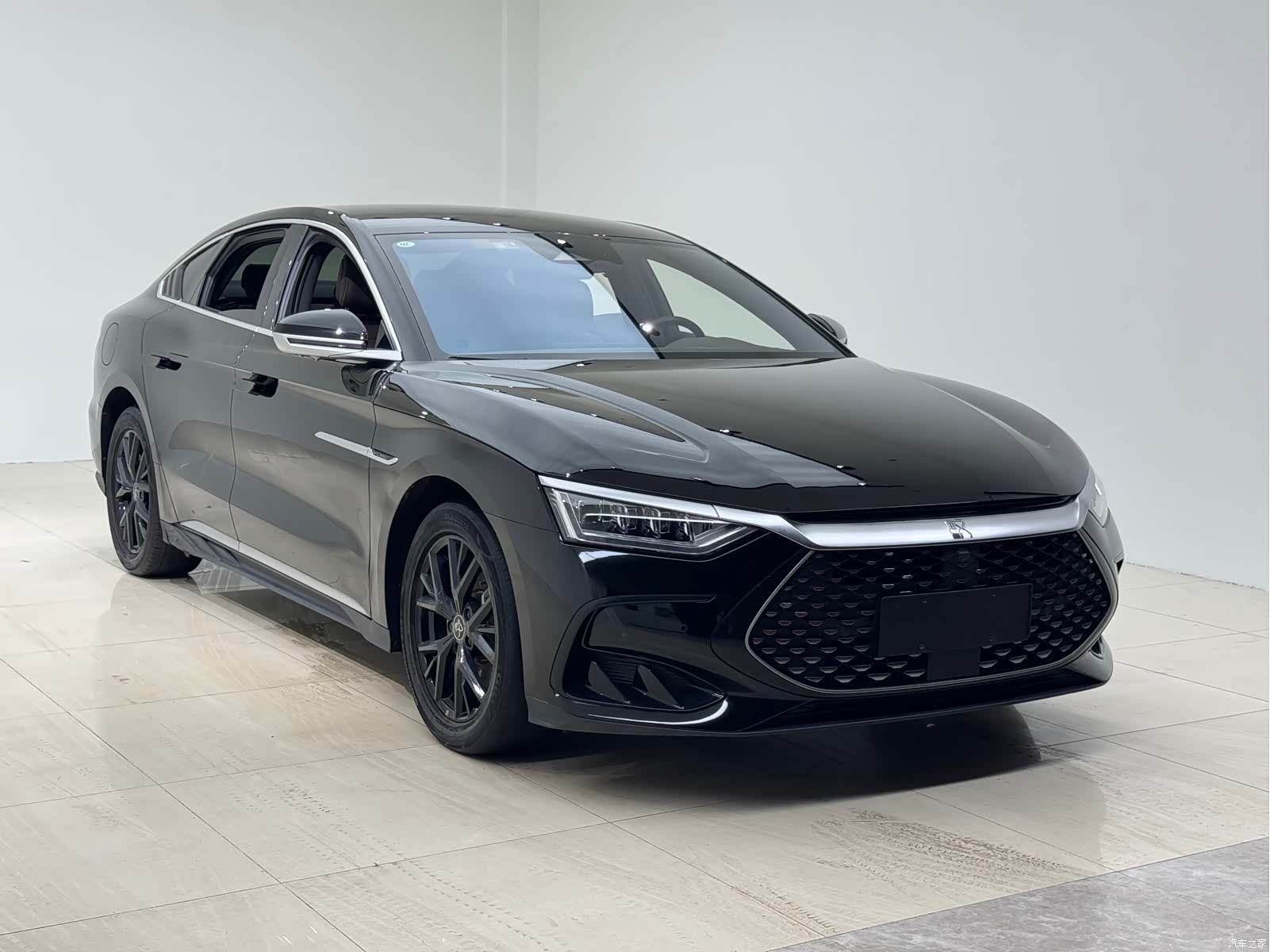 BYD Han, 2023 3