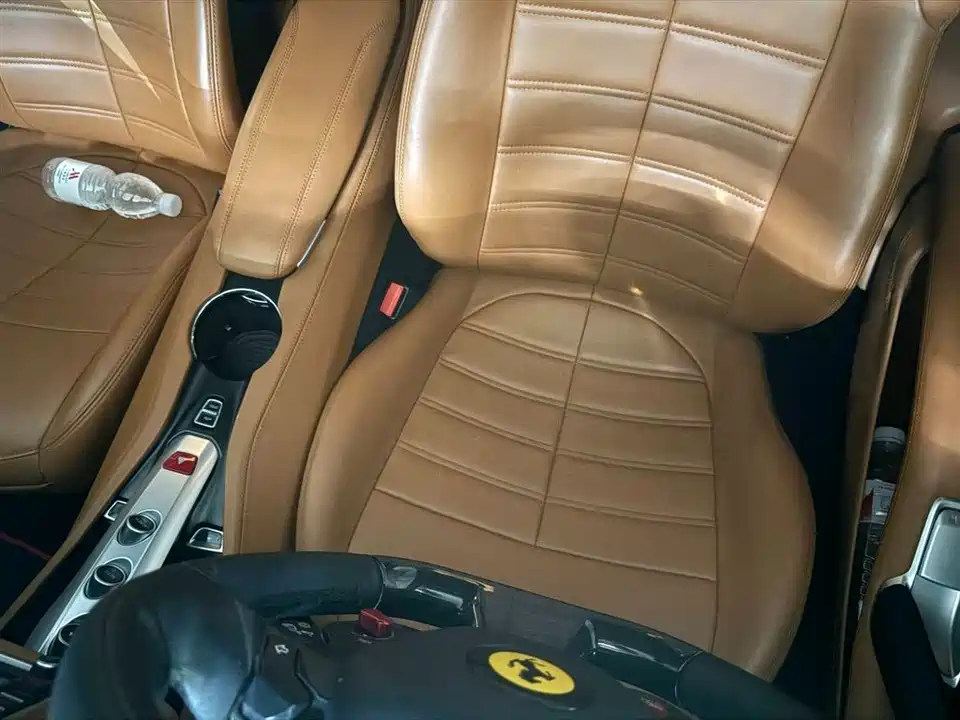 Ferrari California T