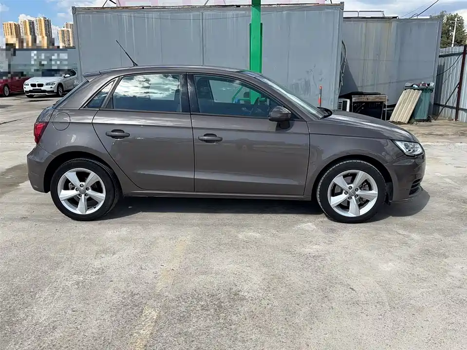 Audi A1