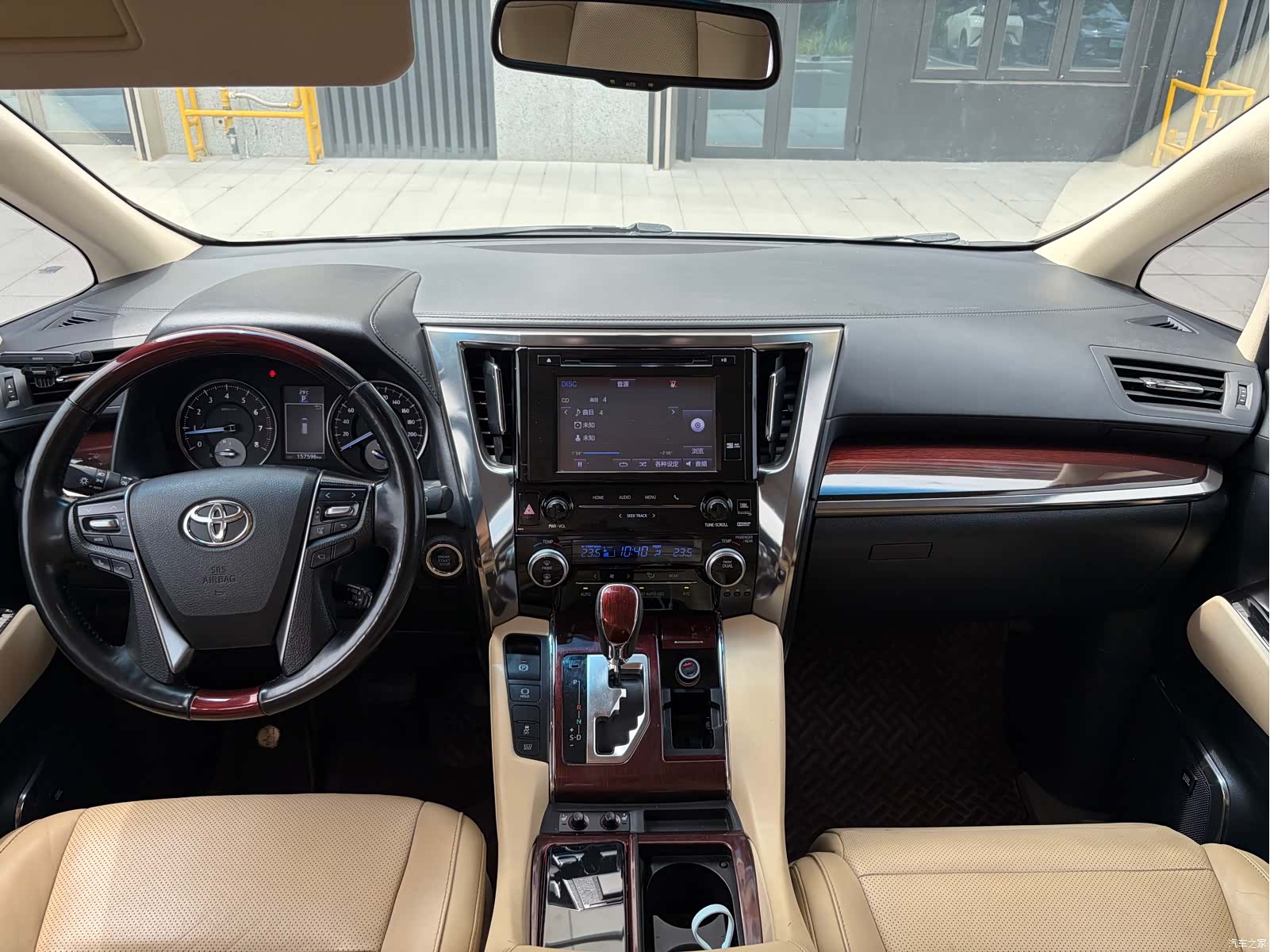 Toyota Alphard, 2018 6