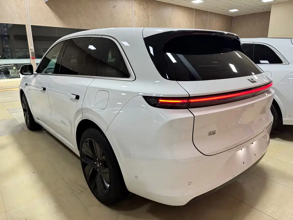 Li Auto Ideal L6